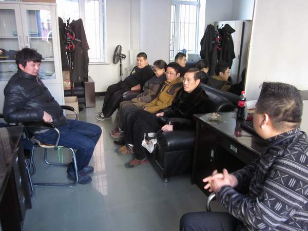 龍井市農(nóng)機(jī)安全監(jiān)理站召開2015年工作總結(jié)會(huì)議.JPG