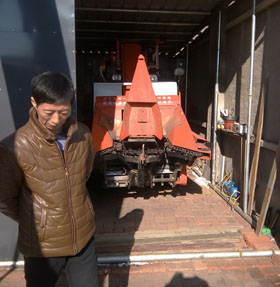伊通縣新興鄉(xiāng)農(nóng)機(jī)站檢查2016年度農(nóng)機(jī)購置補(bǔ)貼情況(圖文)