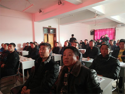 吉林省農(nóng)業(yè)機(jī)械化管理中心圍繞重點(diǎn)項(xiàng)目積極開展送科技下鄉(xiāng)活動(dòng)