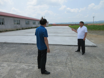 柳河縣孤山子鎮(zhèn)十里香農(nóng)機專業(yè)合作社農(nóng)機具庫棚建設(shè)項目進(jìn)展順利(圖文)
