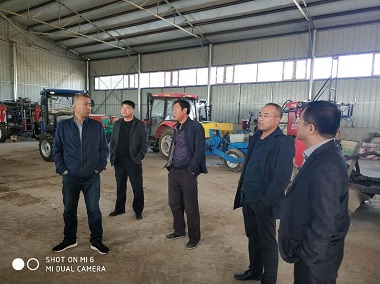 省農(nóng)機(jī)管理中心到雙遼開展2018年秋季農(nóng)機(jī)深松整地督導(dǎo)工作(圖文)