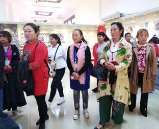 伊通縣農(nóng)機(jī)校新型職業(yè)農(nóng)民培訓(xùn)走進(jìn)營城子(圖文)
