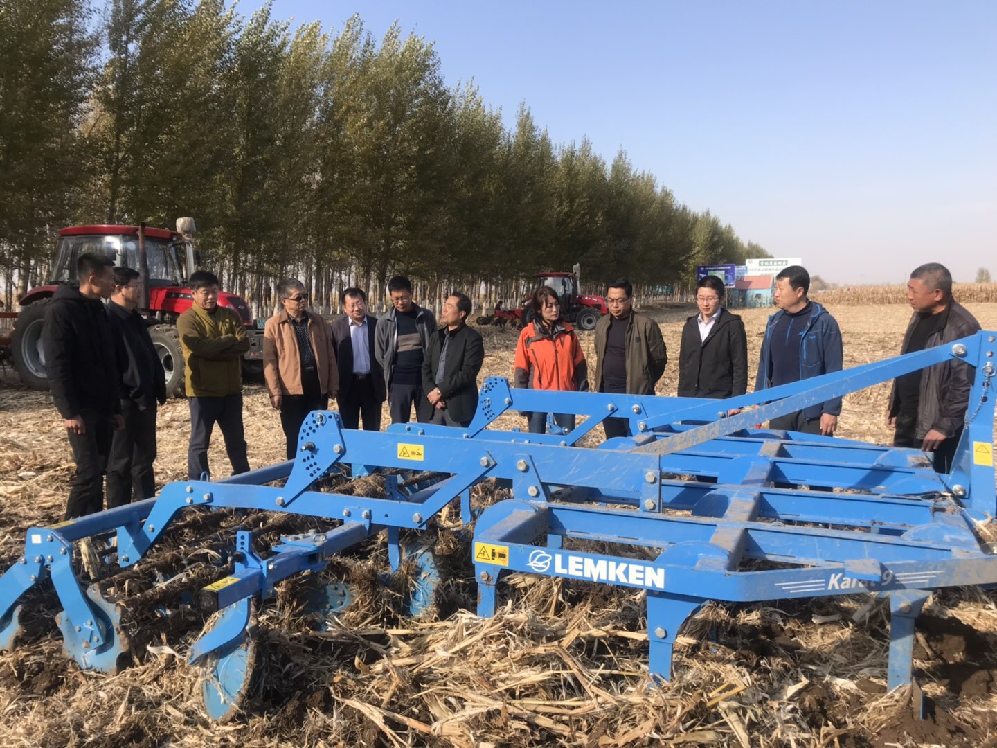 農(nóng)業(yè)農(nóng)村部農(nóng)機(jī)深松整地工作督導(dǎo)組來(lái)我省督導(dǎo)調(diào)研