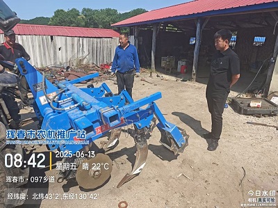 琿春市農(nóng)機(jī)推廣站完成苗期深松監(jiān)測(cè)設(shè)備標(biāo)定監(jiān)督指導(dǎo)工作